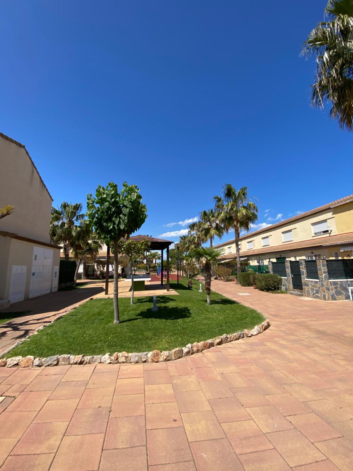 Adosado En Urbanizacion Encantadora Oropesa del Mar Esterno foto